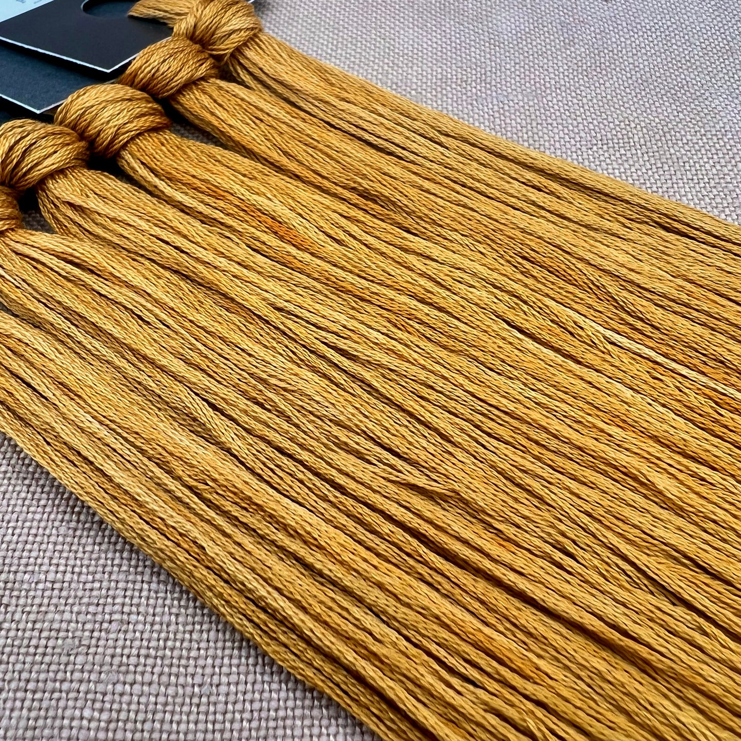 Roxy Floss Collection 8yd Butterscotch
