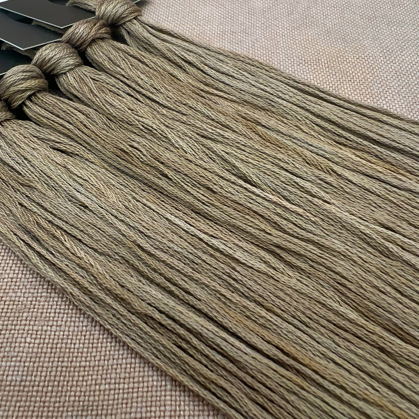 Roxy Floss Collection 8yd Cashmere