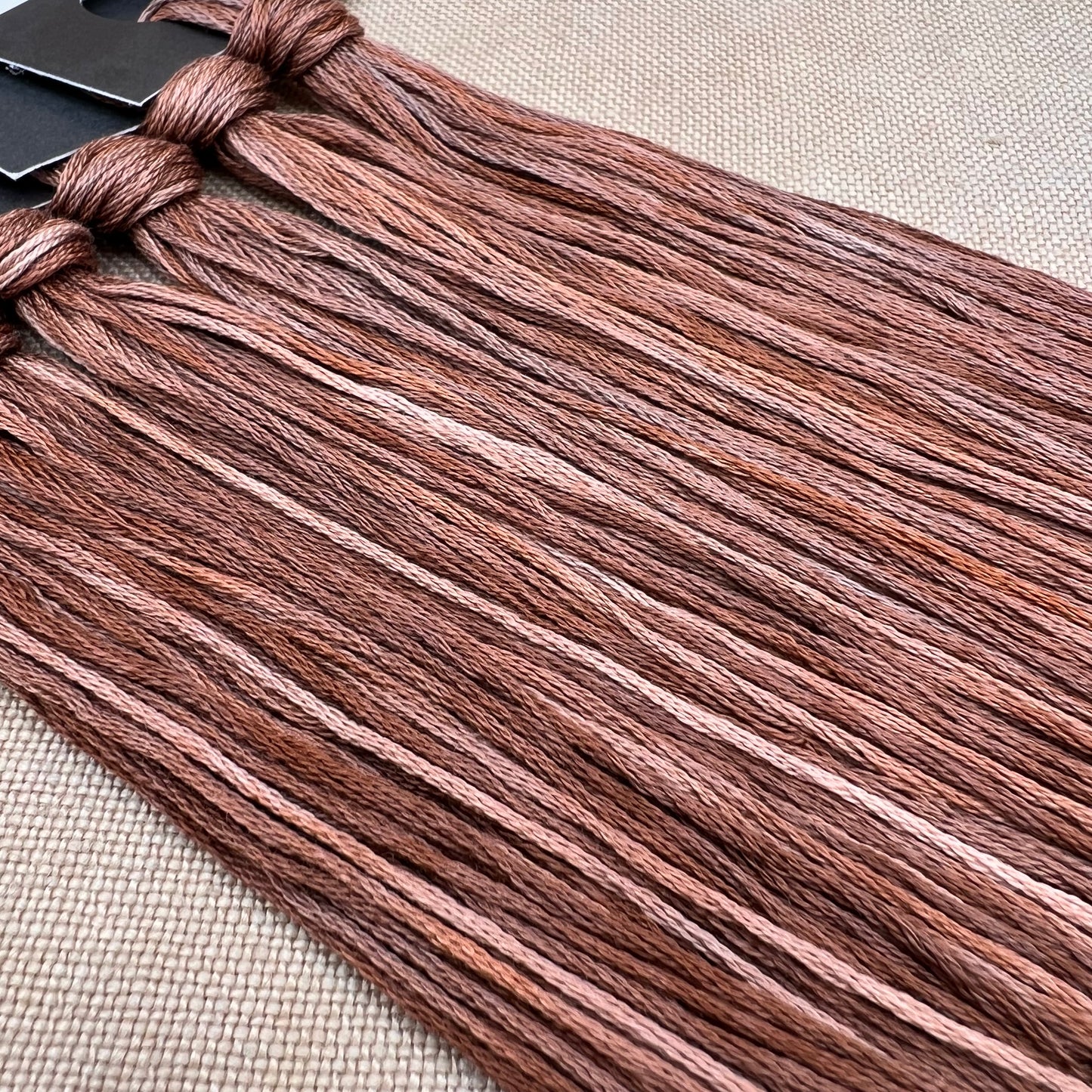 Roxy Floss Collection 8yd Cinnamon