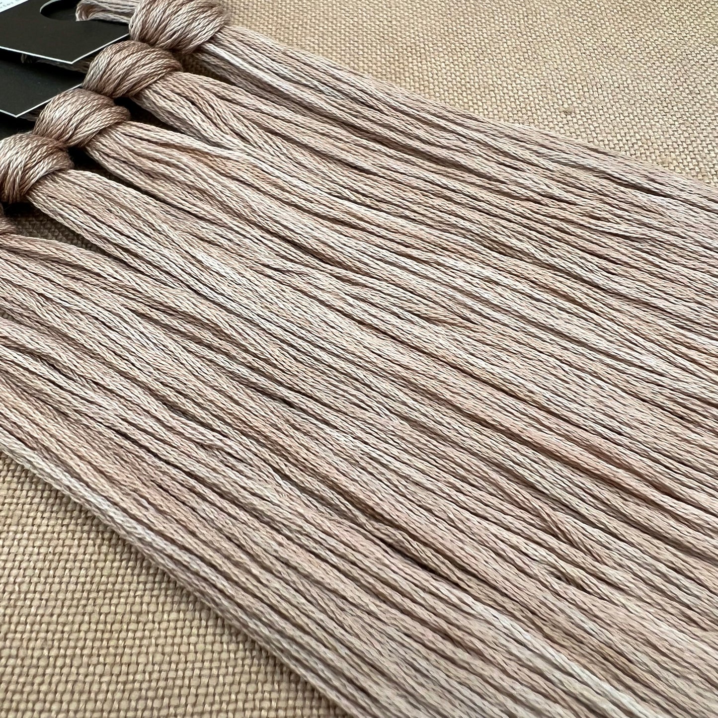 Roxy Floss Collection 8yd Cobblestone
