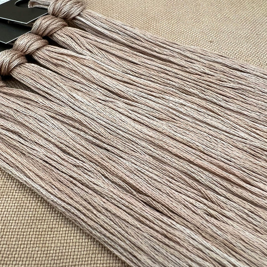 Roxy Floss Collection 8yd Cobblestone