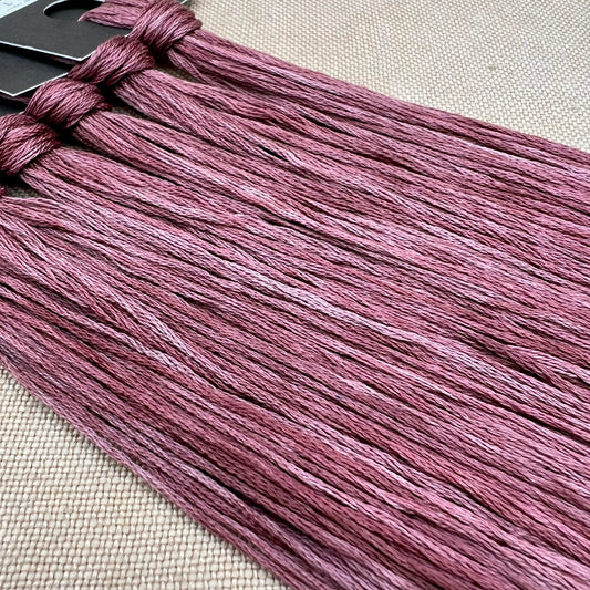 Roxy Floss Collection 8yd Crème de Violette