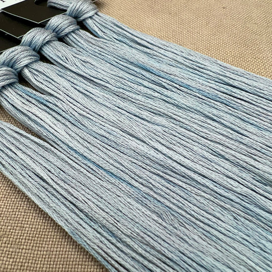 Roxy Floss Collection 8yd Drizzle