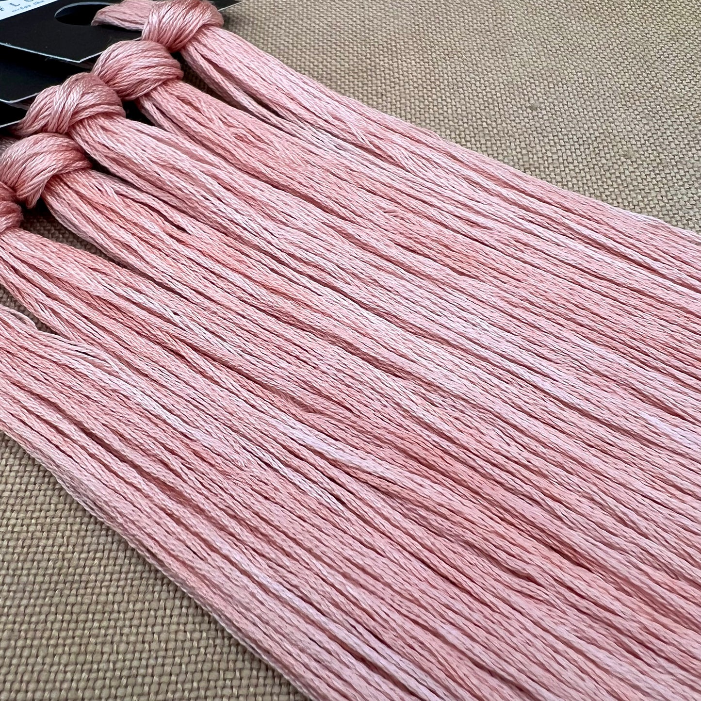 Roxy Floss Collection 8yd En Pointe