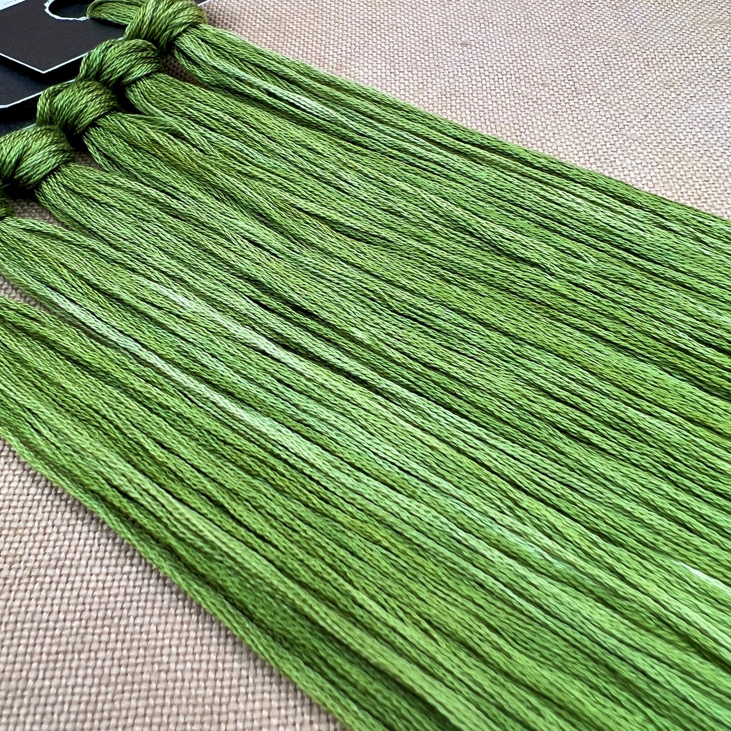 Roxy Floss Collection 8yd Green Thumb