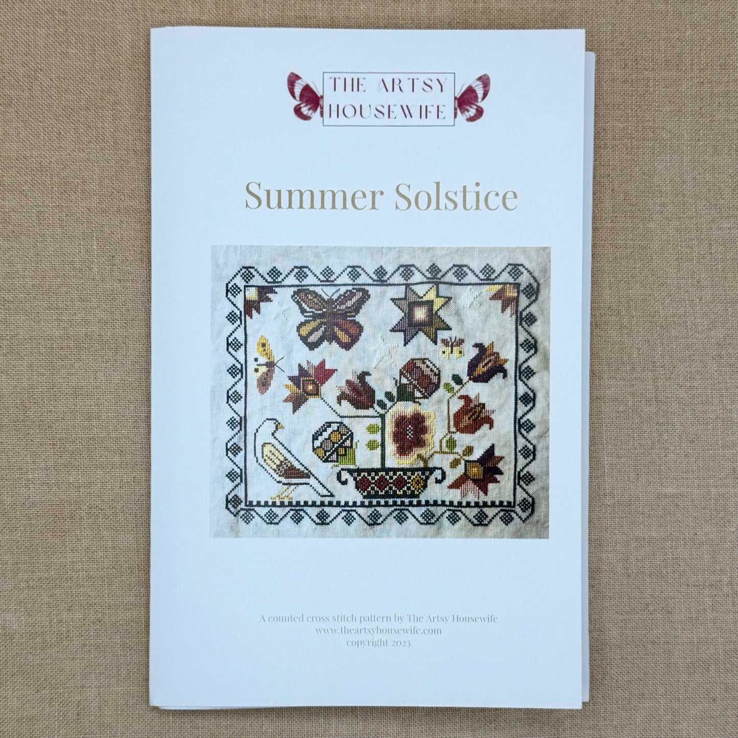 The Artsy Housewife - Summer Solstice - Chart and/or Roxy Floss Conversion