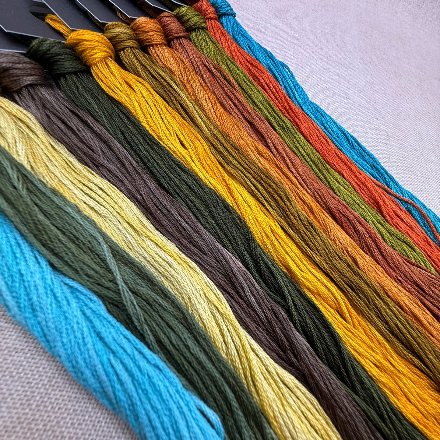 Yasmin's Made with Love - Whispers of Autumn - Chart and/or Roxy Floss Conversion