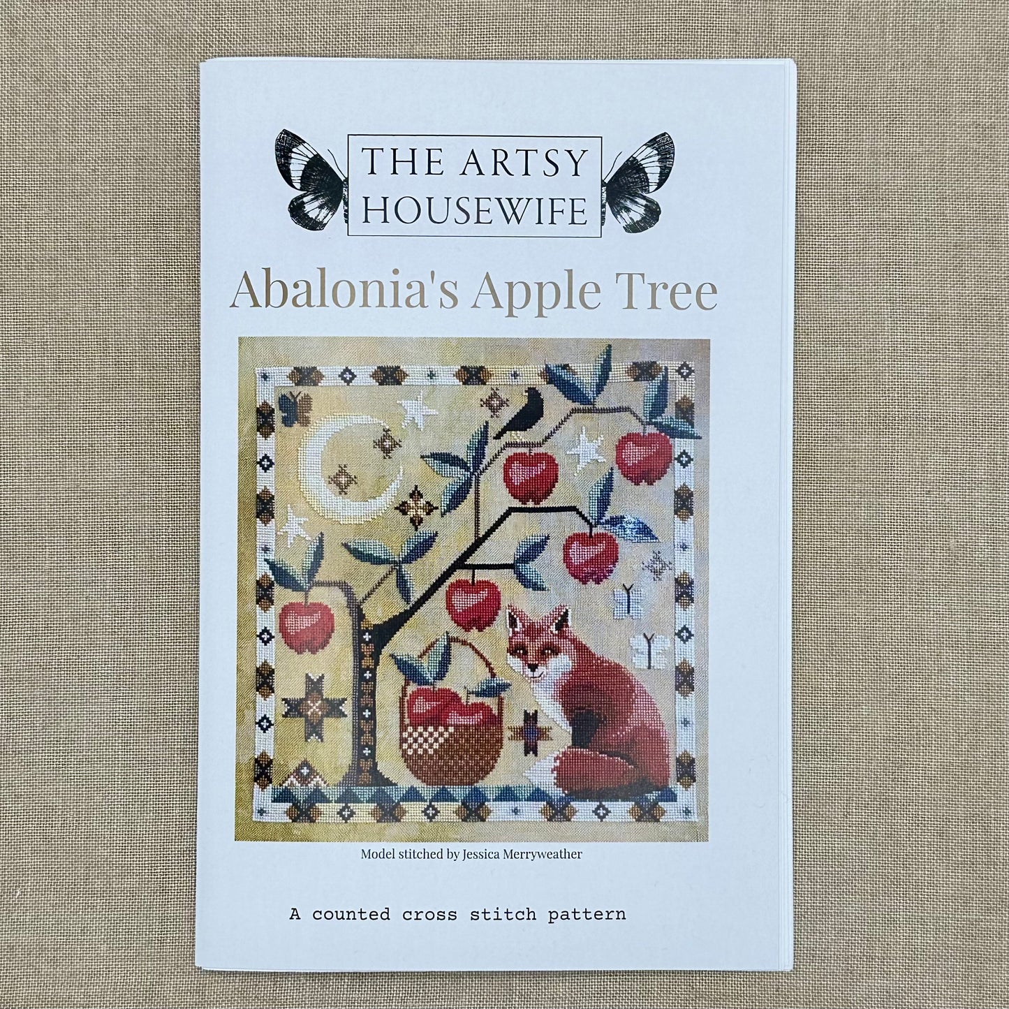 The Artsy Housewife - Abalonia's Apple Tree - Chart and/or Roxy Floss Conversion