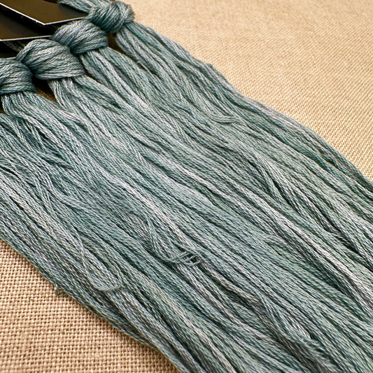 Roxy Floss Collection 8yd Teal of the Day
