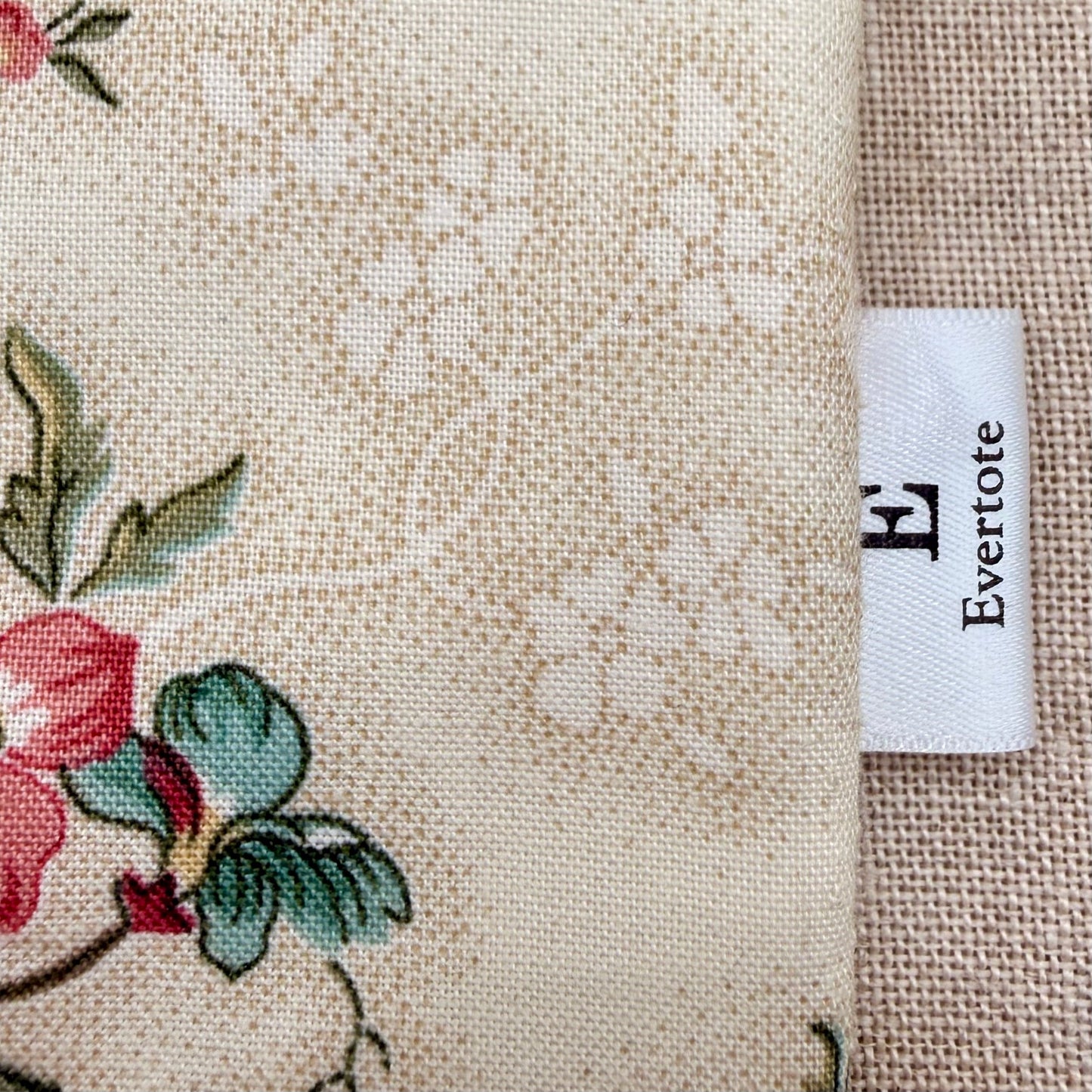 Comedy of Manners - Medium Flat with Coordinating Notions Pouch