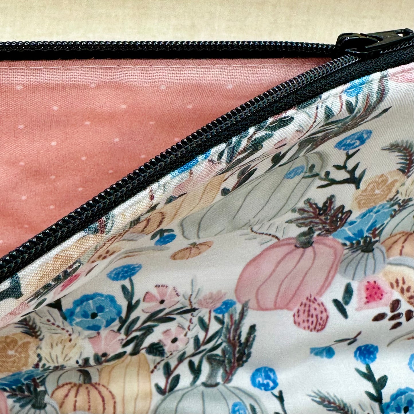Pretty Lil Pumpkin Patch  - Project Bag with Coordinating Notions Pouch