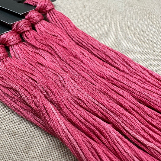 Roxy Floss Collection 8yd Knockout