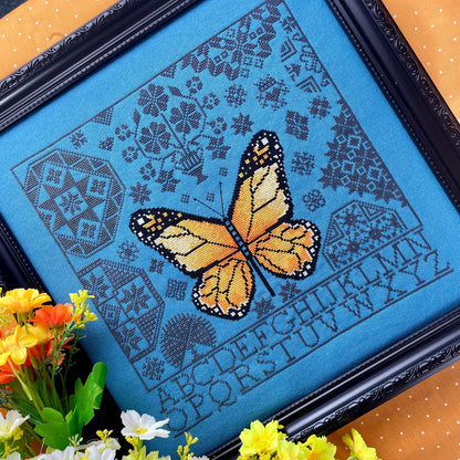 Yasmin's Made with Love - Monarch Butterfly - Chart IH and/or Roxy Floss Conversion