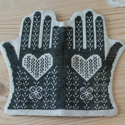 Cosford Rise Stitchery - From the Heart Needlebook - Booklet Chart