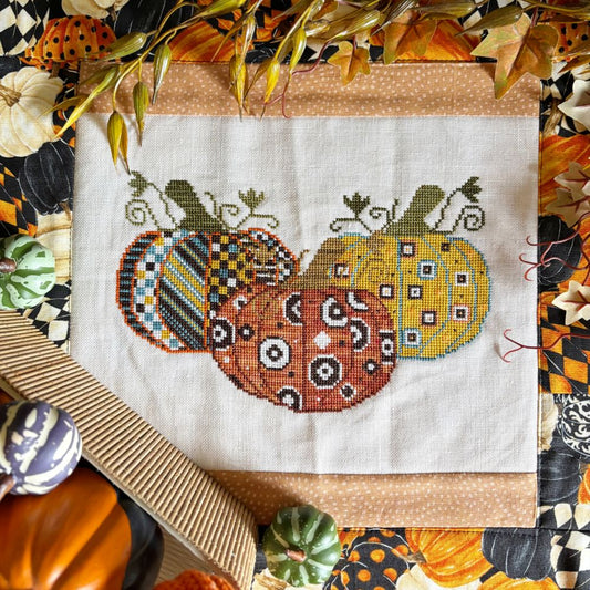 Yasmin's Made with Love - Patchwork Pumpkins - Chart and/or Roxy Floss Pack