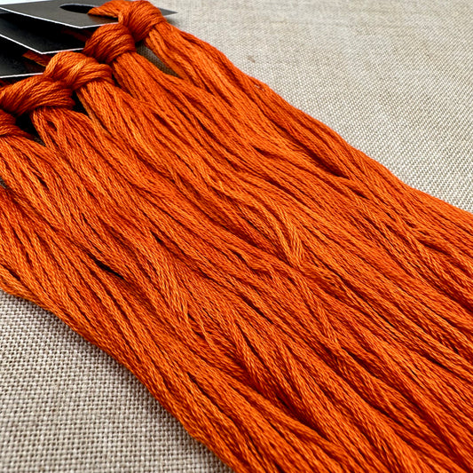 Roxy Floss Collection 8yd Wascally Wabbit