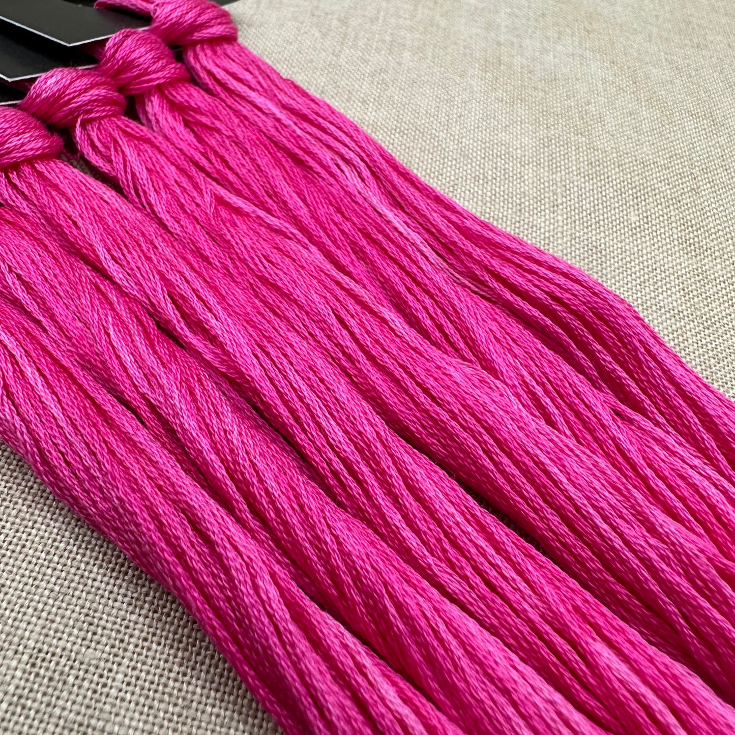 Roxy Floss Collection 8yd Wham Bam!