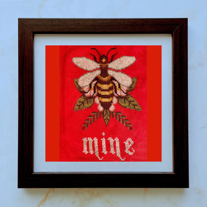 Yasmin's Made with Love - Bee Mine - Chart and/or Roxy Floss Pack