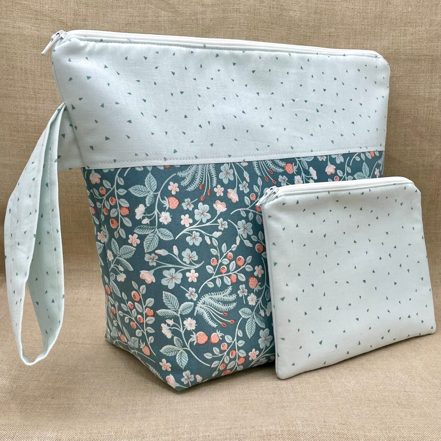 Berry Picking - Project Bag with Coordinating Notions Pouch
