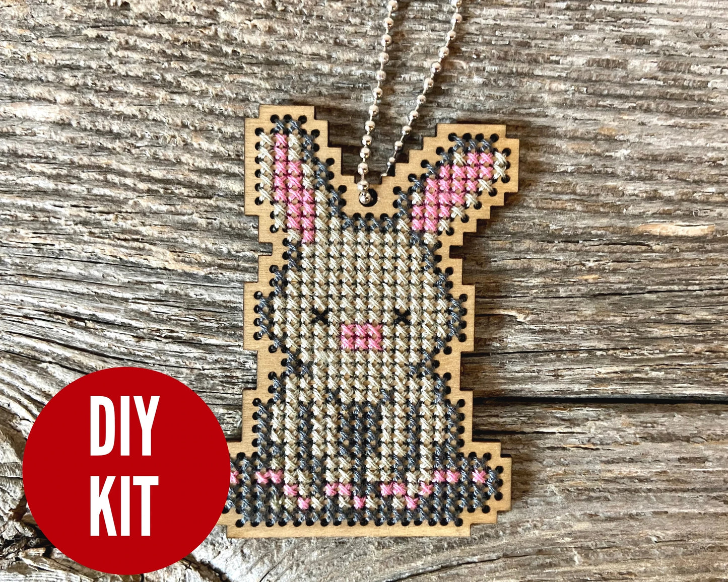 Canadian Stitchery - Bunny - DIY Kit