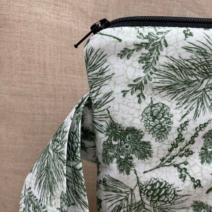 Frosty Foliage Medium Wedgetote with Coordinating Notions Pouch