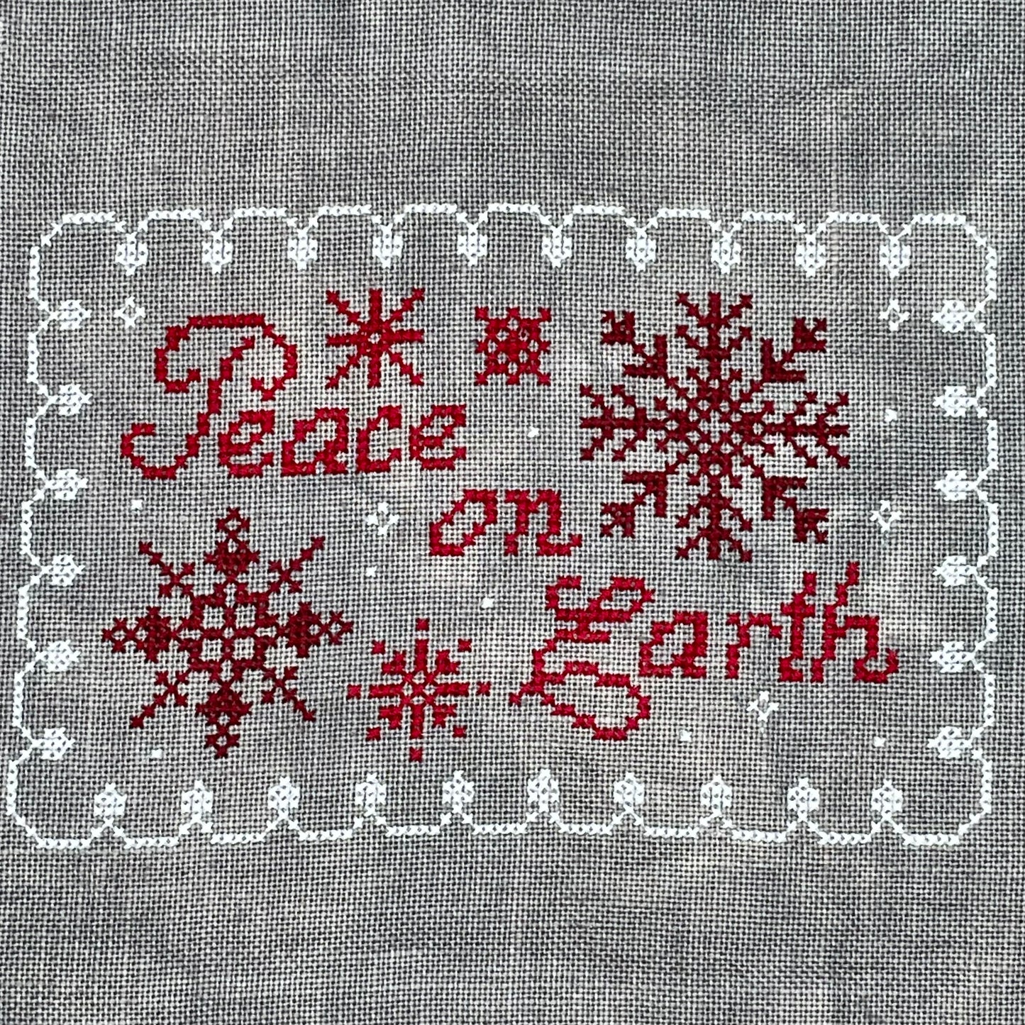 Jeannette Douglas Designs - Christmas Cheer Pin Pillows - Booklet Chart and/or Roxy Floss