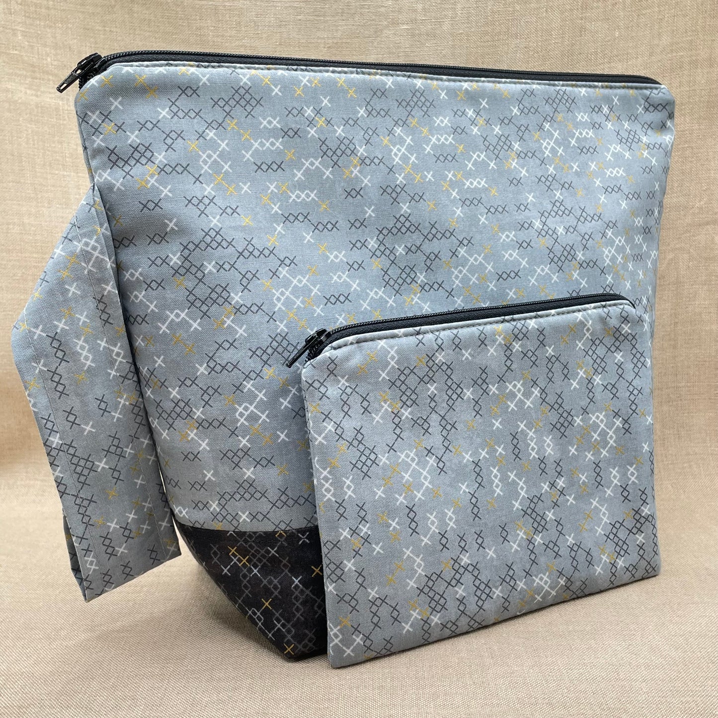 January 2022 Bag of the Month - Project Bag with Coordinating Notions Pouch