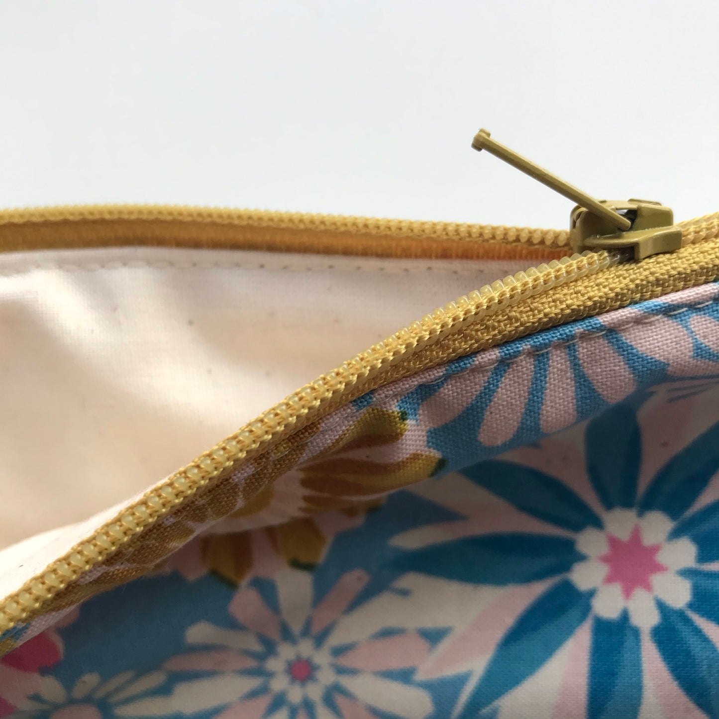 Retro Floral - Small Project Bag